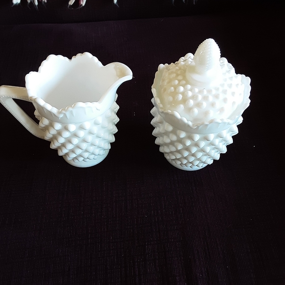 ANTIQUE MILK GLASS HOBNAIL PITCHER AND SUGAR BOWL. - Picture 1 of 7